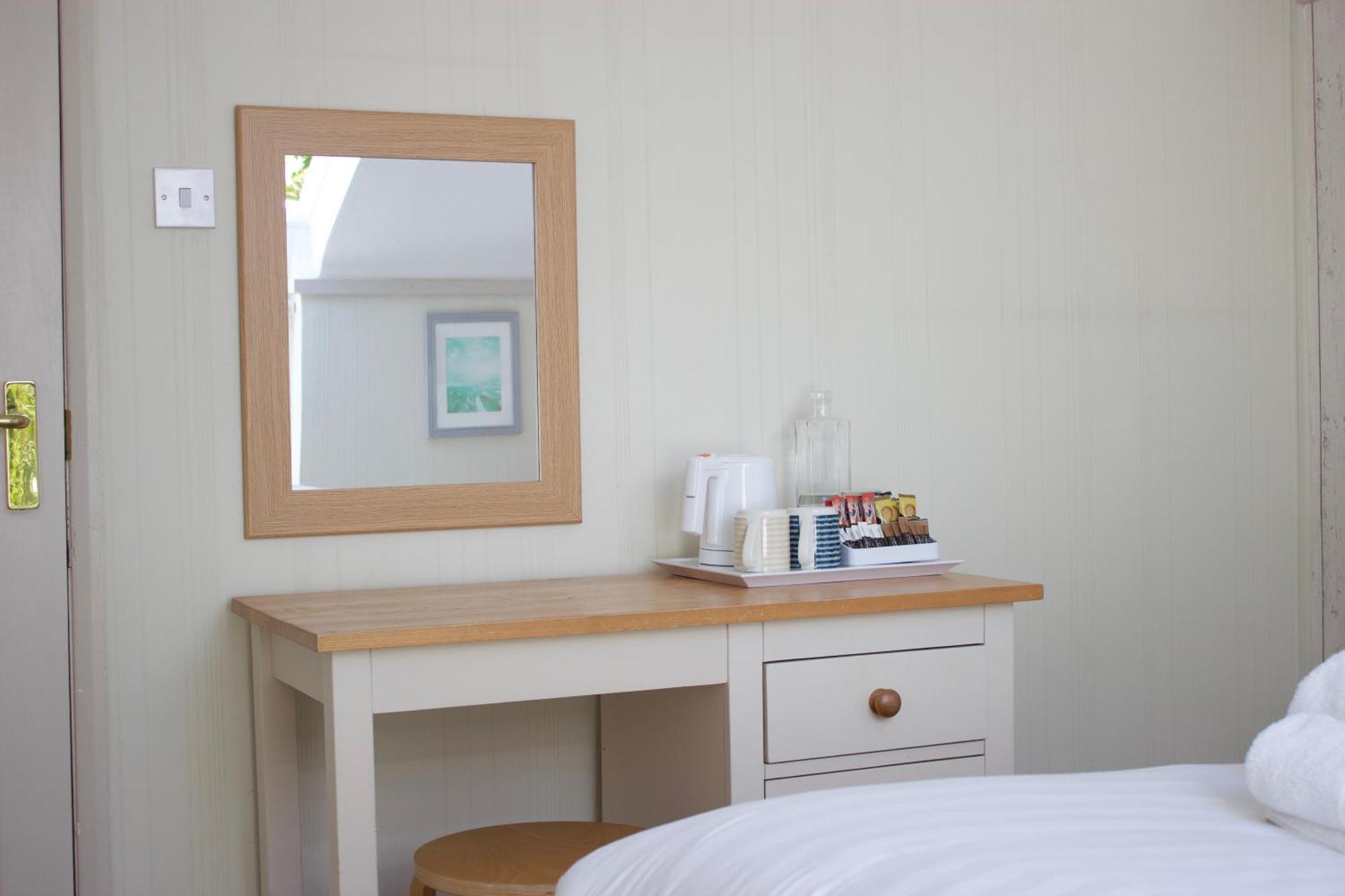 Durdle Door Hotel Lulworth Cove Ngoại thất bức ảnh